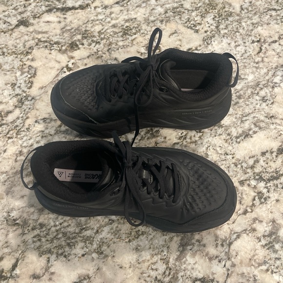 Hoka One One Bondi all black sneakers - Picture 2 of 6